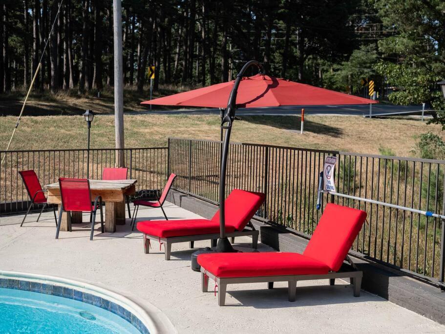 Stonegate Lodge W Pool & Outdoor Firepits Room #201 Eureka Springs Exterior foto