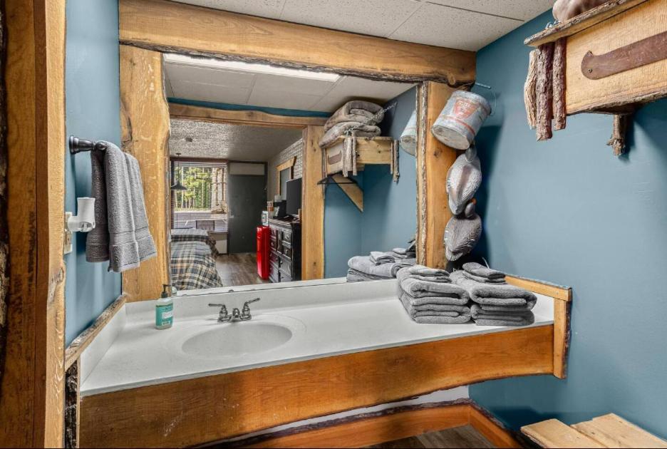 Stonegate Lodge W Pool & Outdoor Firepits Room #201 Eureka Springs Exterior foto
